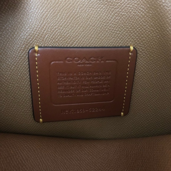 💫💫  Coach Charlie Carryall w/ Rivets - Picture 7 of 8